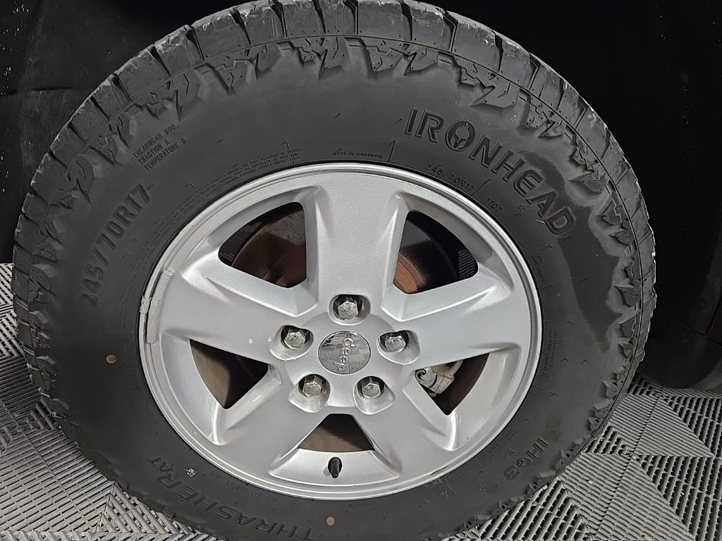 used 2013 Jeep Grand Cherokee car, priced at $9,995