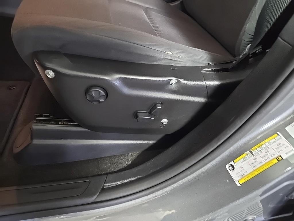used 2013 Jeep Grand Cherokee car, priced at $9,995