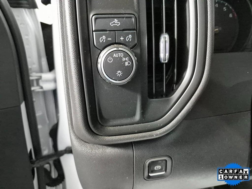 used 2024 Chevrolet Silverado 1500 car, priced at $31,000