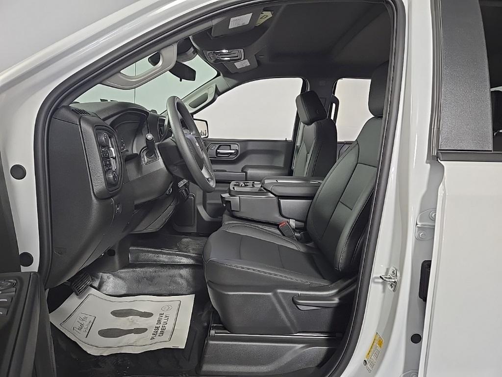 new 2025 Chevrolet Silverado 1500 car, priced at $46,945