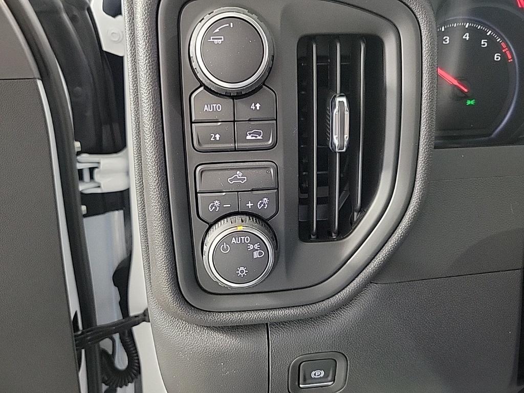 new 2025 Chevrolet Silverado 1500 car, priced at $43,875