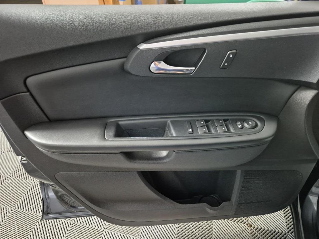used 2012 Chevrolet Traverse car, priced at $6,998