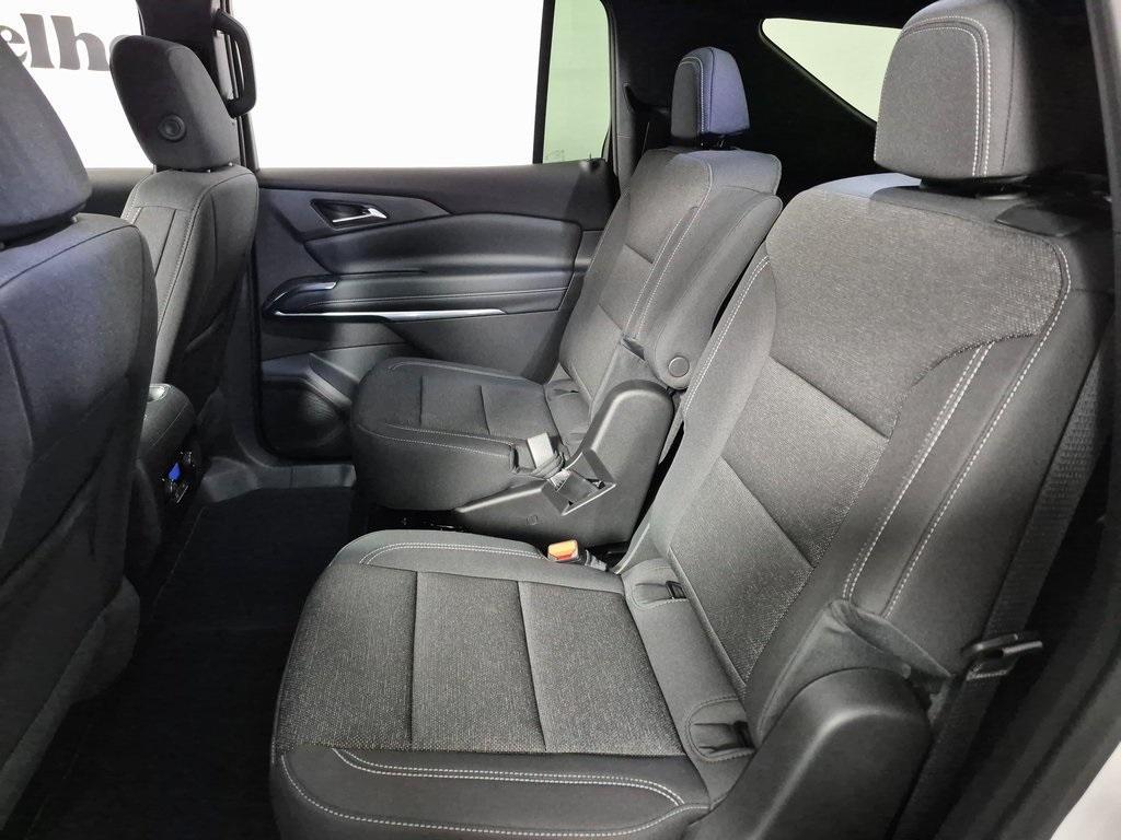 new 2026 Chevrolet Traverse car, priced at $43,110