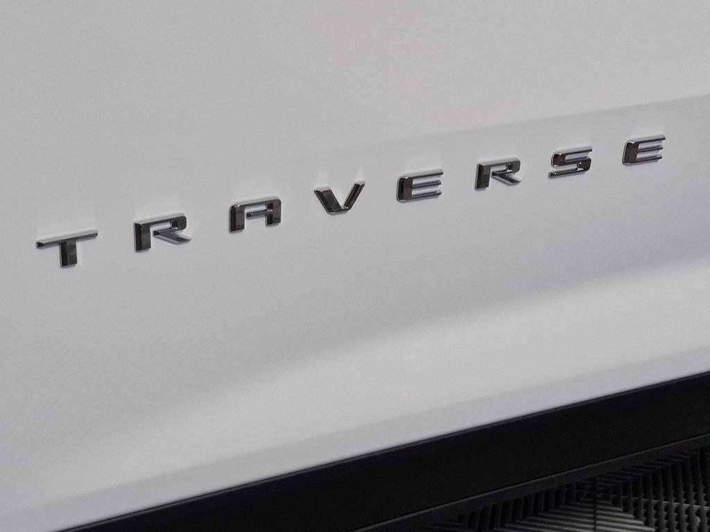 new 2026 Chevrolet Traverse car, priced at $43,110