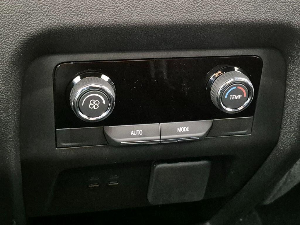 new 2026 Chevrolet Traverse car, priced at $43,110