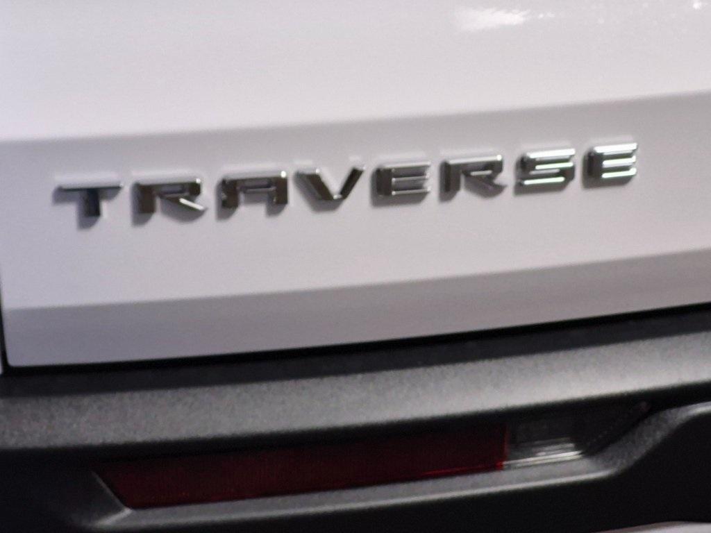 new 2026 Chevrolet Traverse car, priced at $43,110