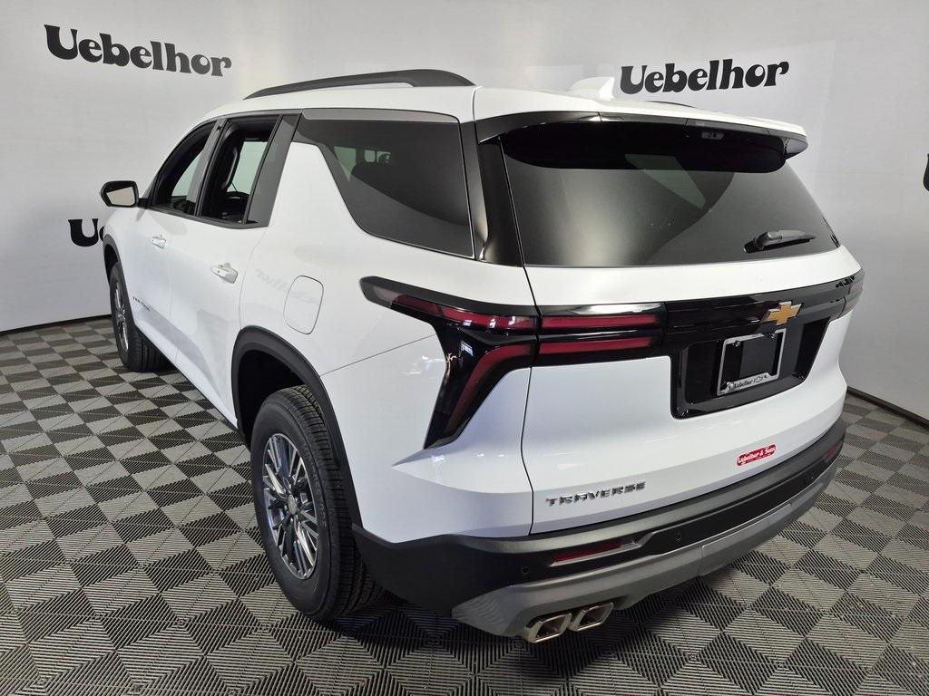 new 2026 Chevrolet Traverse car, priced at $43,110