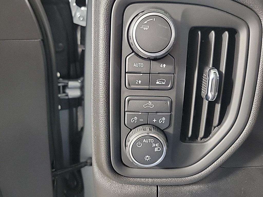 new 2025 Chevrolet Silverado 1500 car, priced at $47,985