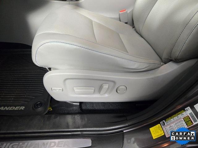 used 2019 Toyota Highlander car, priced at $29,926