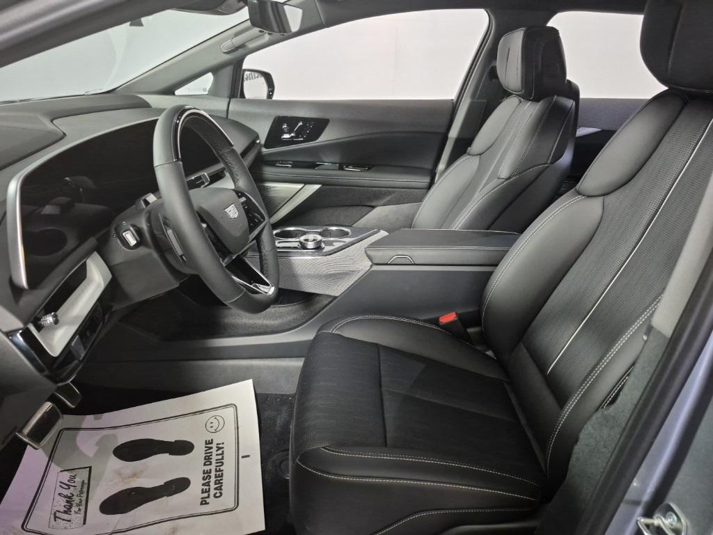 new 2025 Cadillac OPTIQ car, priced at $57,715