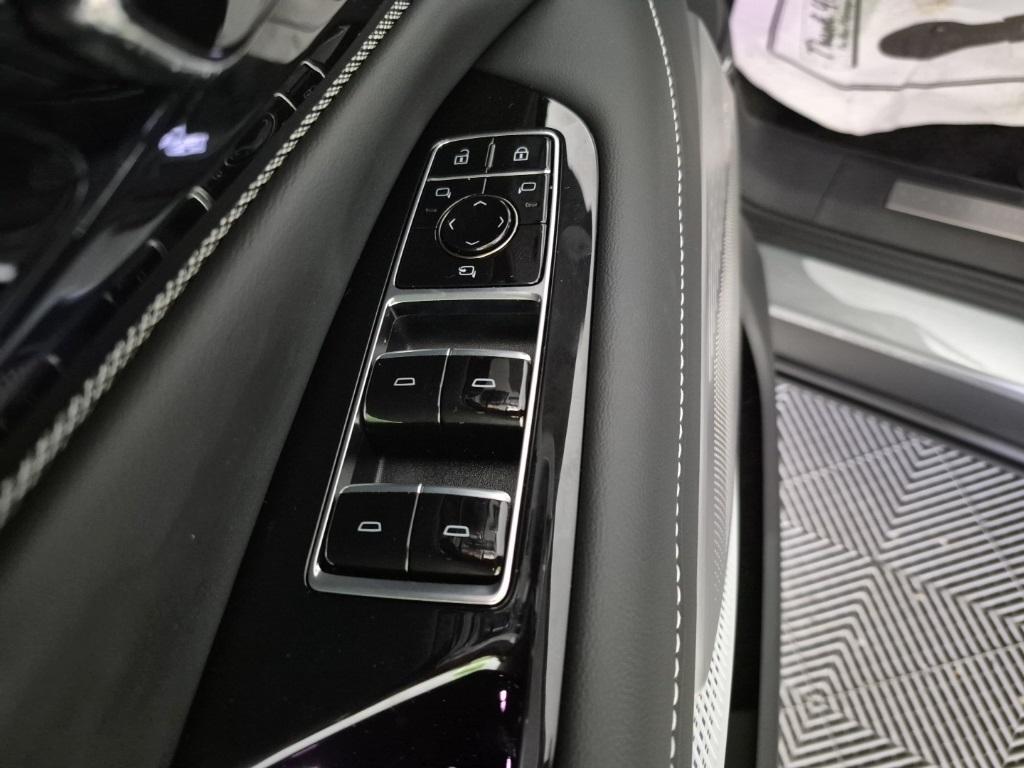 new 2025 Cadillac OPTIQ car, priced at $57,715