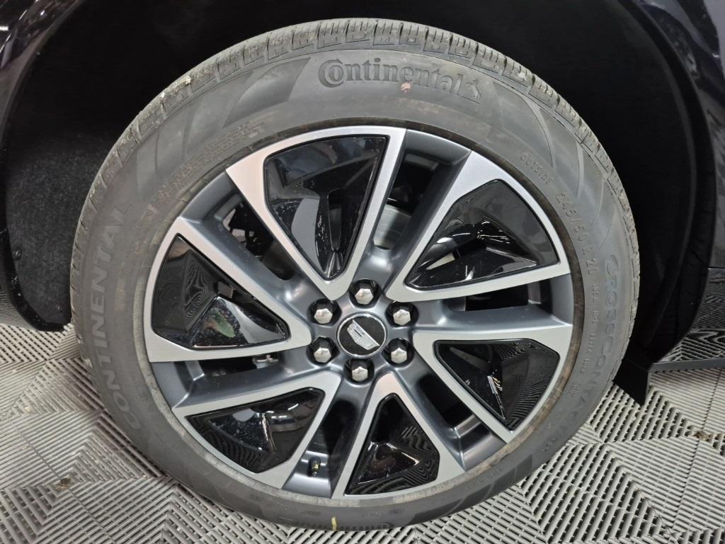 new 2025 Cadillac OPTIQ car, priced at $57,715