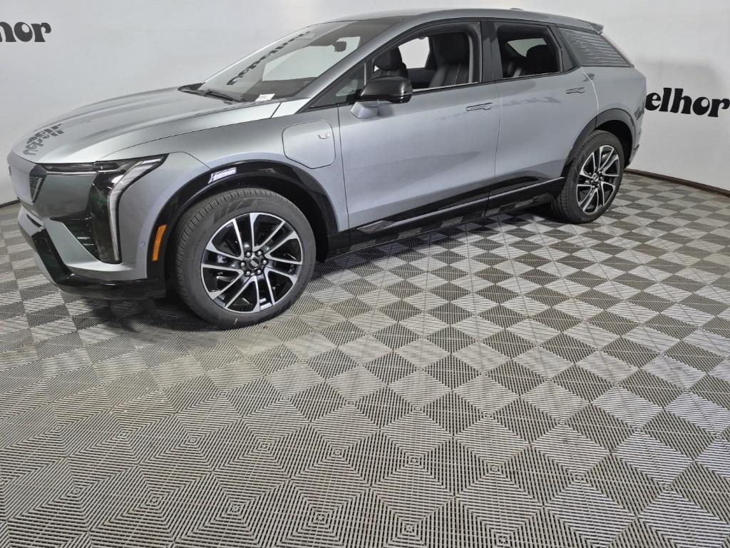 new 2025 Cadillac OPTIQ car, priced at $57,715