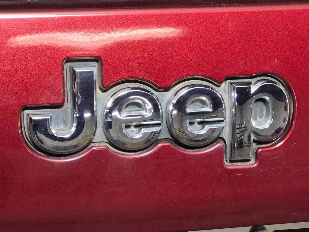 used 2019 Jeep Cherokee car, priced at $7,777