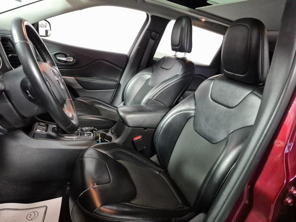 used 2019 Jeep Cherokee car, priced at $7,777