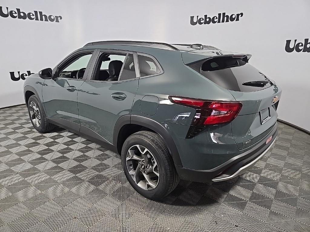 new 2025 Chevrolet Trax car, priced at $25,190