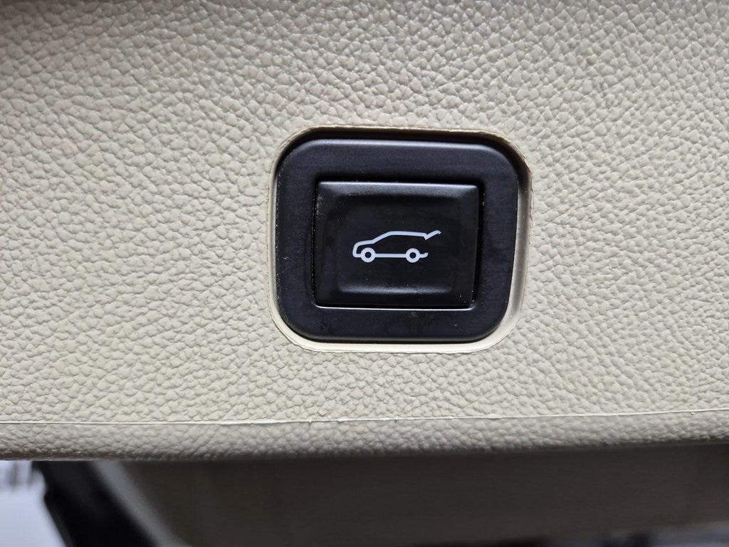 used 2015 Cadillac SRX car, priced at $13,998