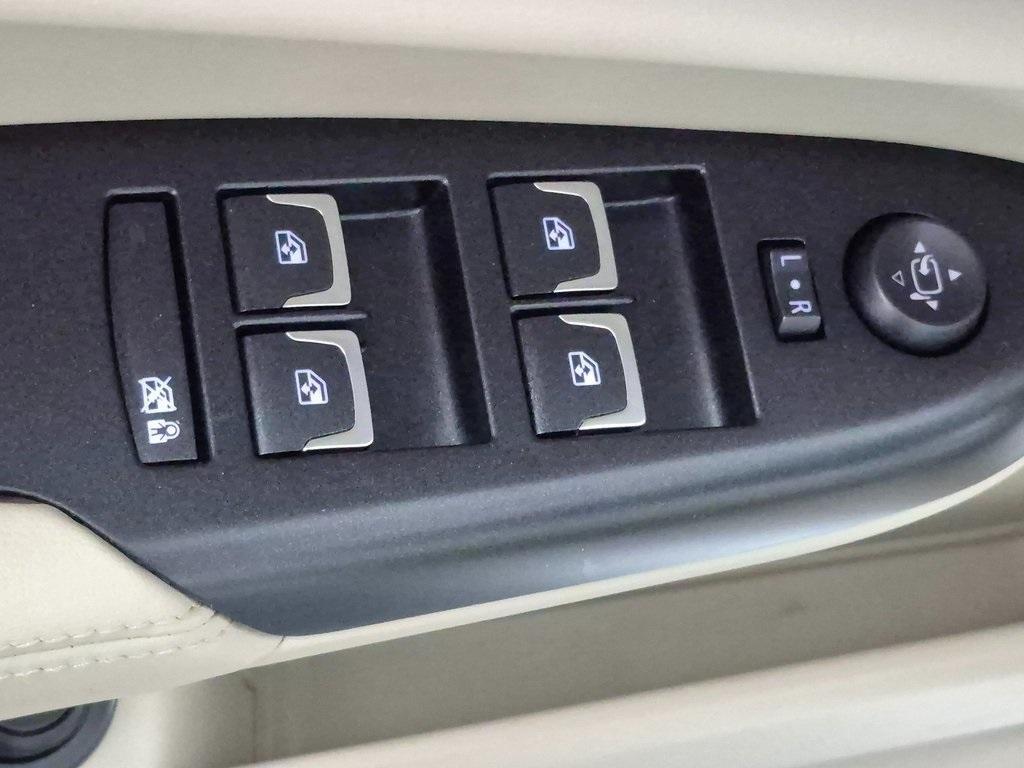 used 2015 Cadillac SRX car, priced at $13,998