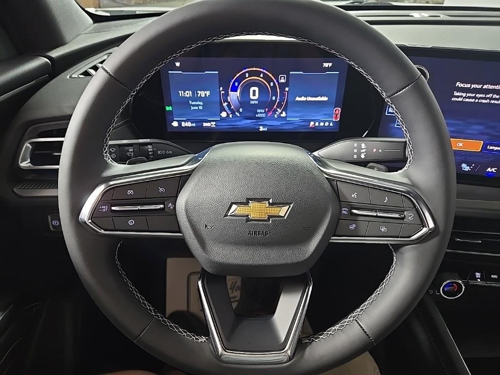 new 2025 Chevrolet Traverse car, priced at $45,100