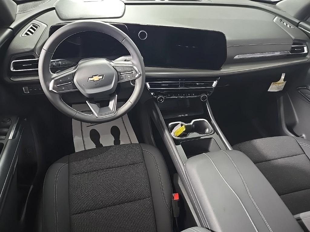 new 2025 Chevrolet Traverse car, priced at $45,100