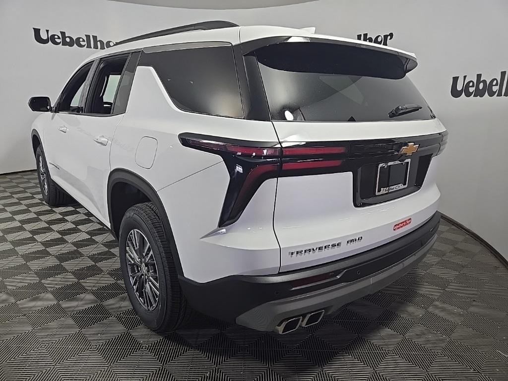 new 2025 Chevrolet Traverse car, priced at $45,100
