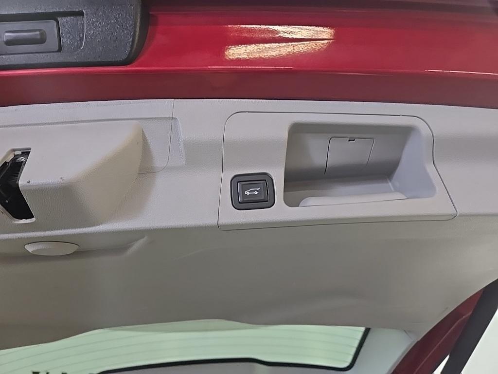 used 2023 GMC Acadia car, priced at $26,800