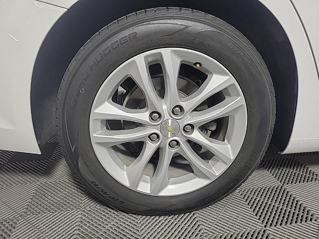 used 2017 Chevrolet Malibu car, priced at $15,995