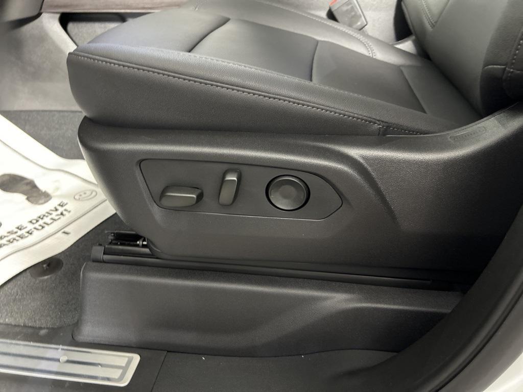new 2025 Chevrolet Silverado 1500 car, priced at $64,070