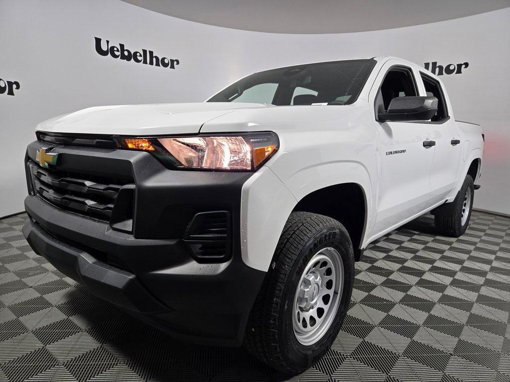 new 2025 Chevrolet Colorado car, priced at $33,345