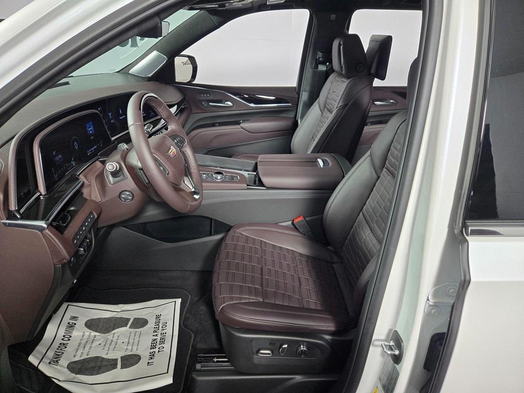 new 2024 Cadillac Escalade ESV car, priced at $114,665