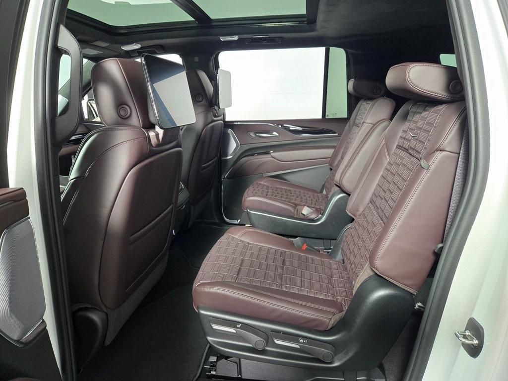 new 2024 Cadillac Escalade ESV car, priced at $114,665