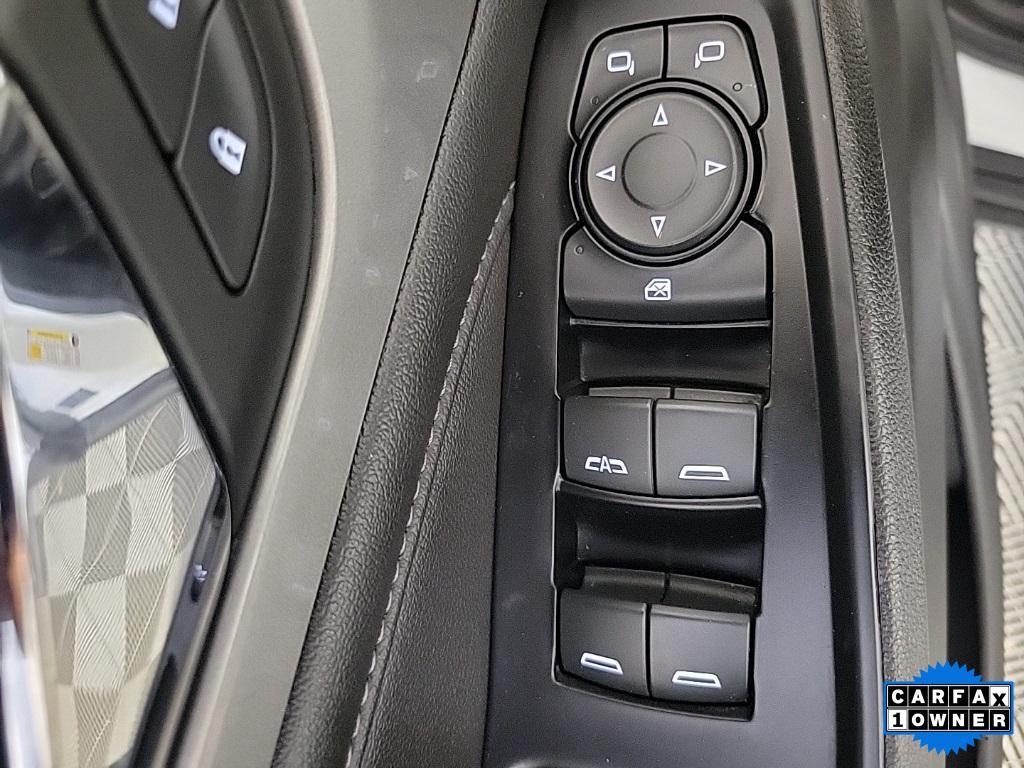 used 2023 Chevrolet Traverse car, priced at $23,878