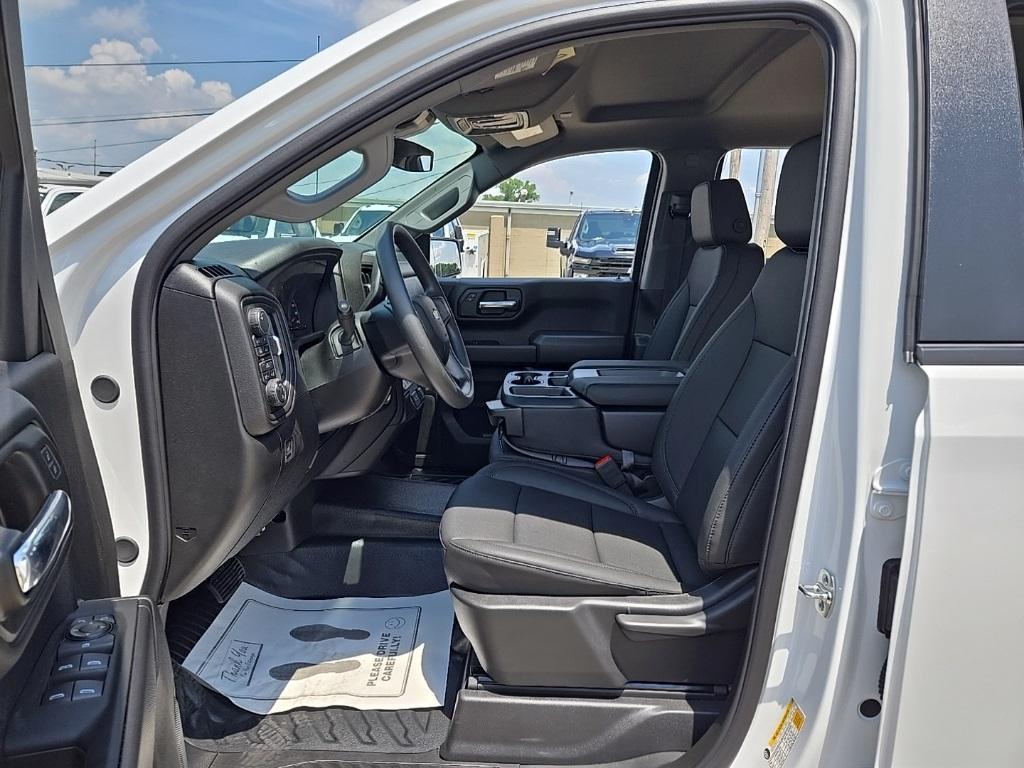 new 2025 Chevrolet Silverado 1500 car, priced at $46,945