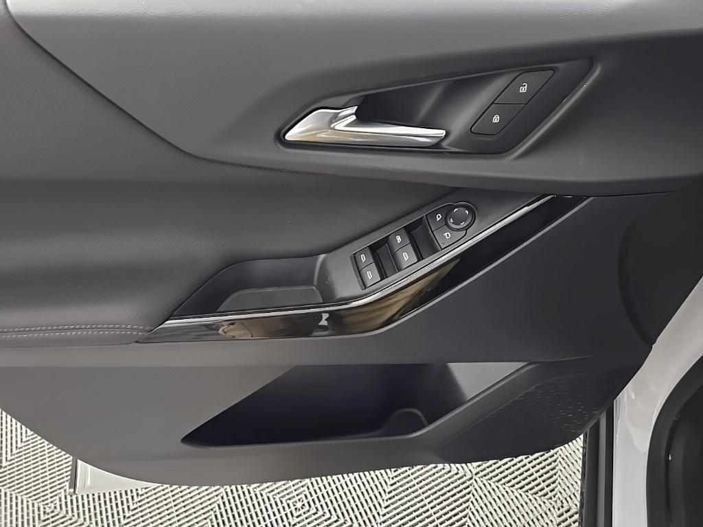 new 2025 Chevrolet Equinox car, priced at $30,903