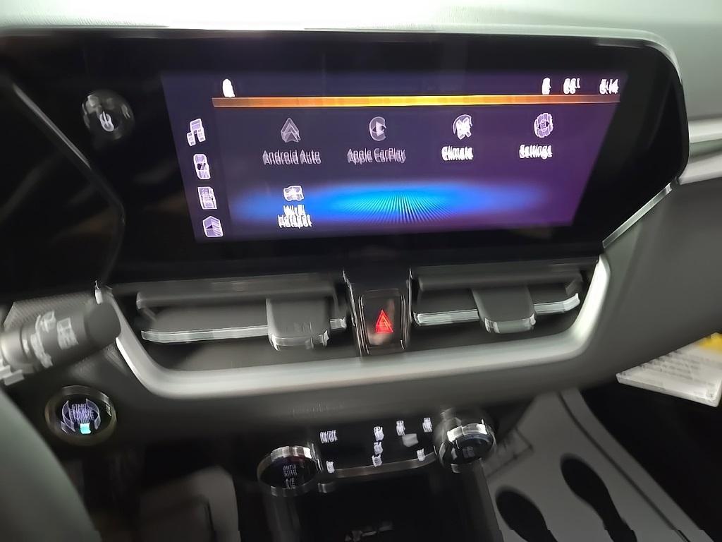 new 2025 Chevrolet TrailBlazer car, priced at $27,835