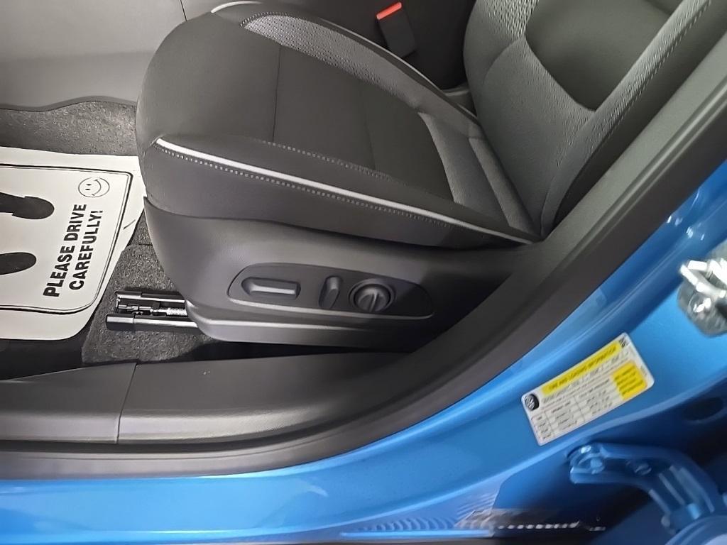 new 2025 Chevrolet TrailBlazer car, priced at $27,835
