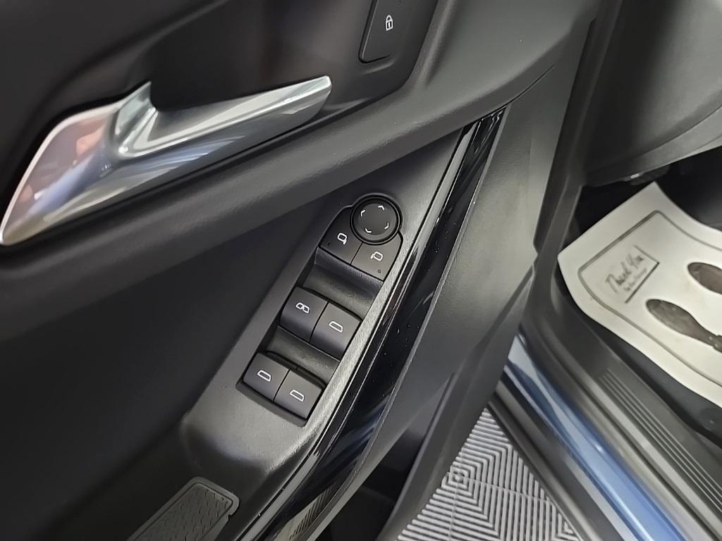 new 2025 Chevrolet Equinox car, priced at $30,845