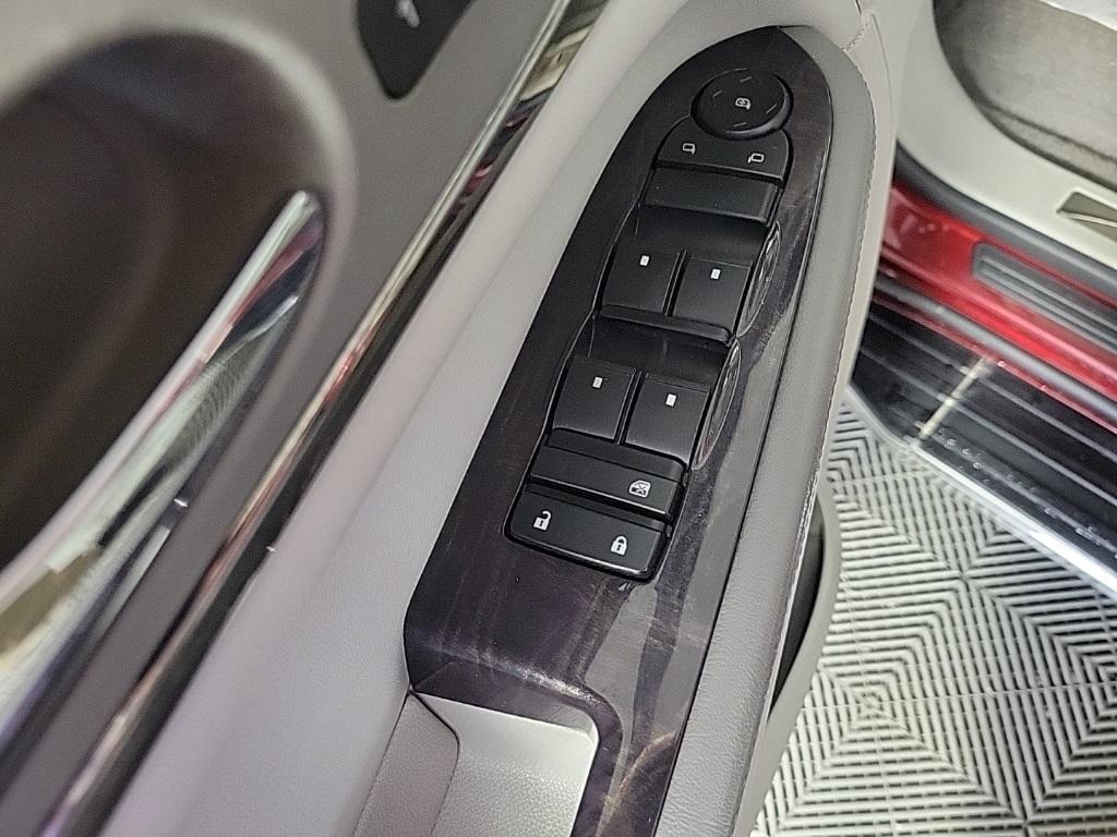 used 2016 Buick Enclave car, priced at $10,000