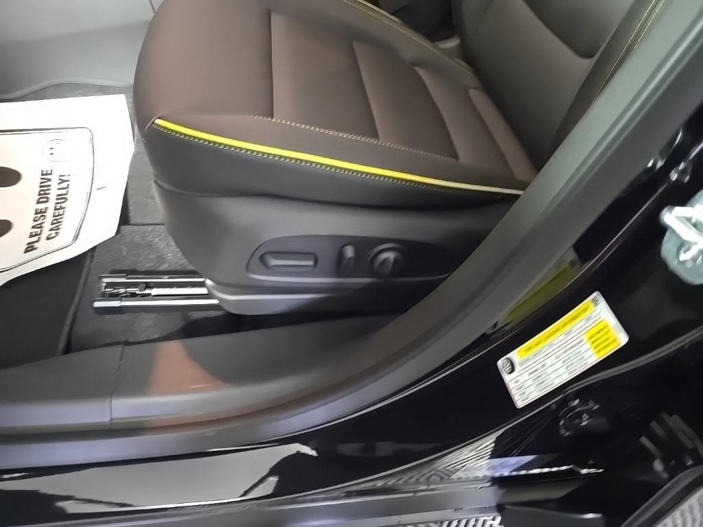 new 2025 Chevrolet TrailBlazer car, priced at $32,115
