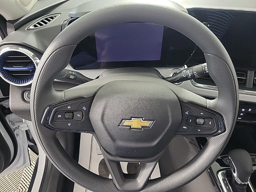 new 2025 Chevrolet Trax car, priced at $24,595