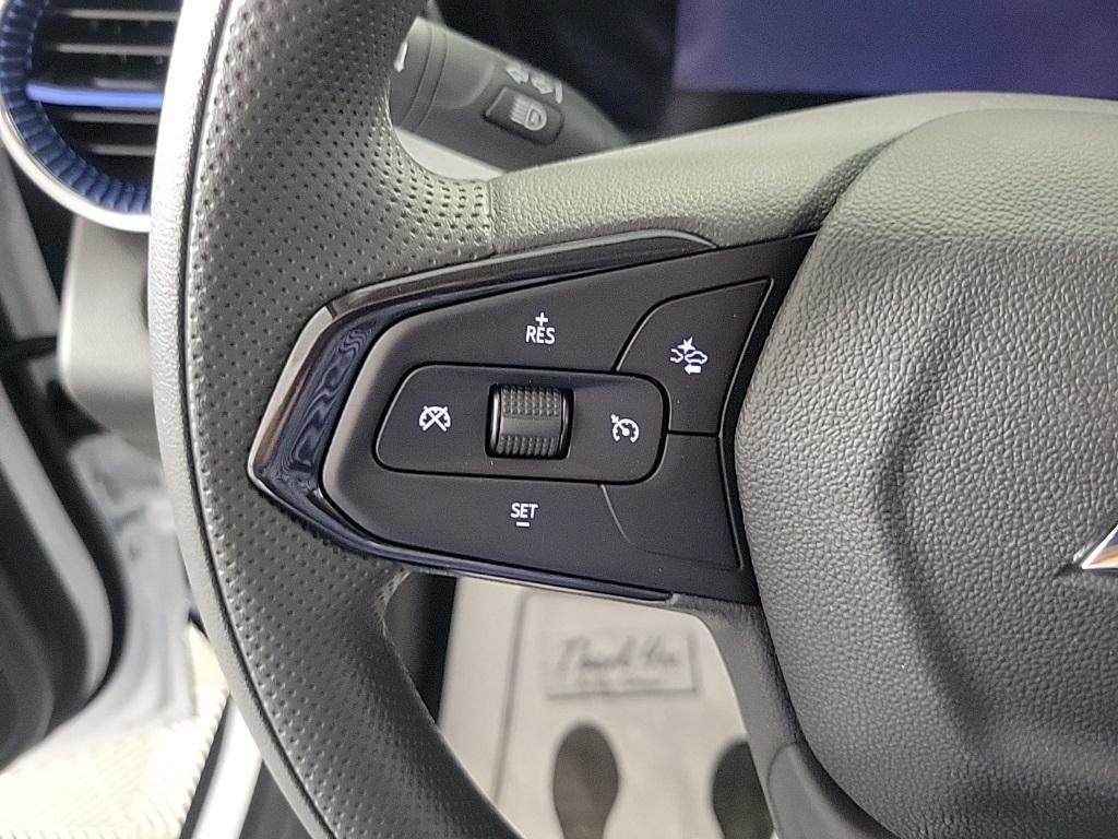 new 2025 Chevrolet Trax car, priced at $24,595