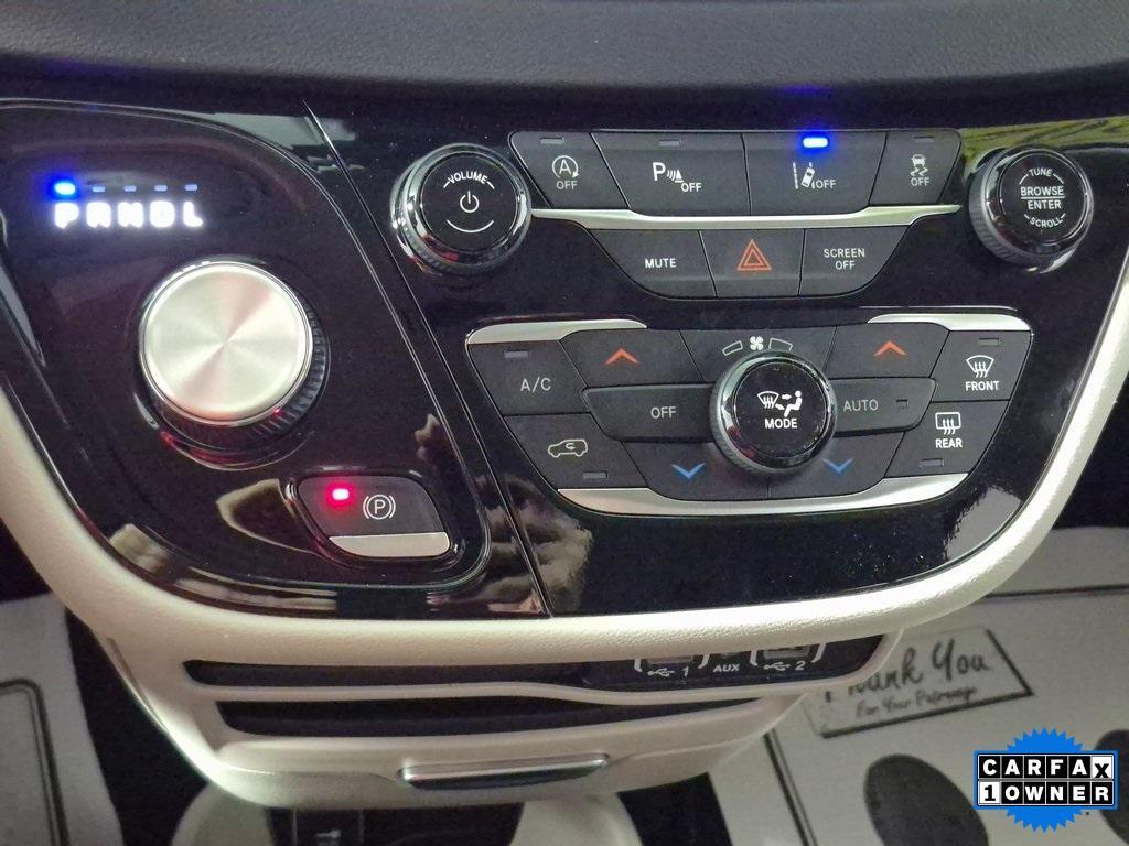 used 2024 Chrysler Pacifica car, priced at $27,989