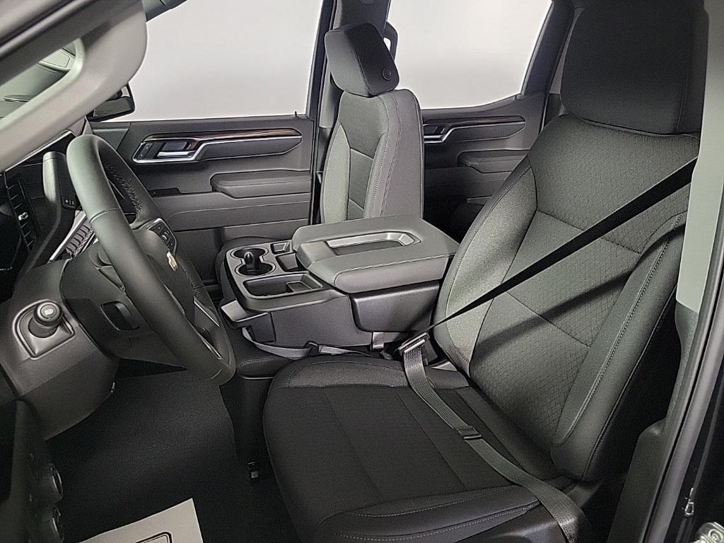 new 2025 Chevrolet Silverado 1500 car, priced at $50,560