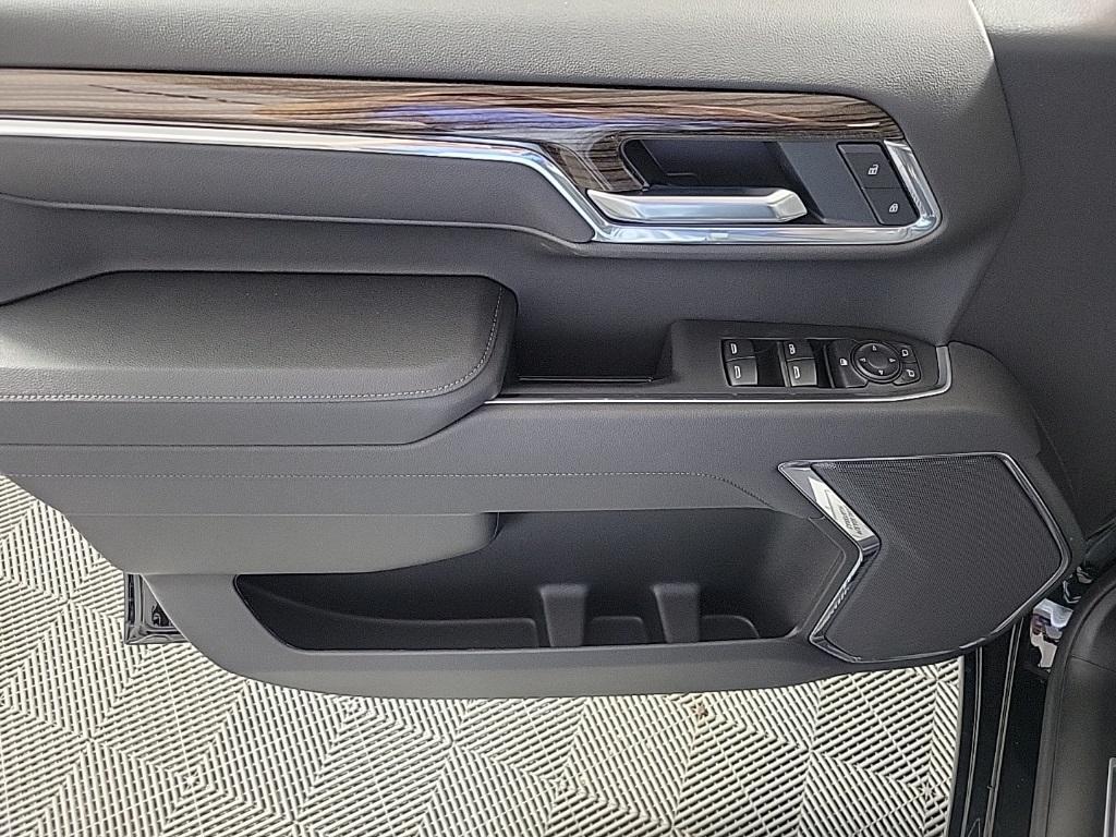 new 2025 Chevrolet Silverado 1500 car, priced at $50,560