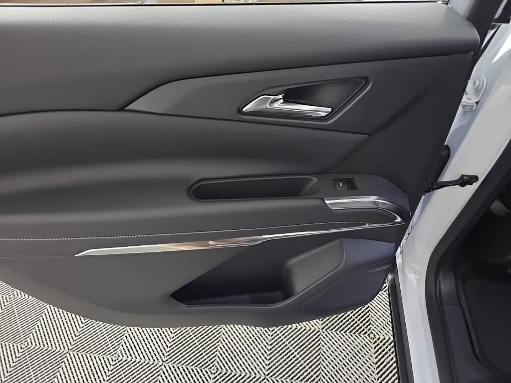 new 2025 Chevrolet Traverse car, priced at $42,545