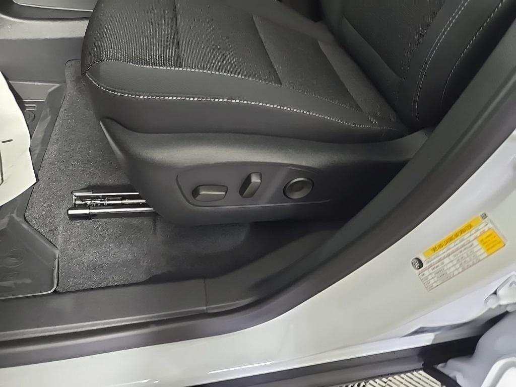 new 2025 Chevrolet Traverse car, priced at $42,545
