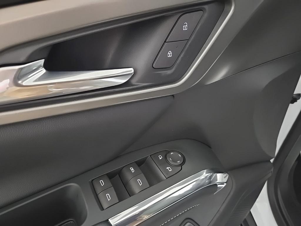 new 2025 Chevrolet Traverse car, priced at $42,545