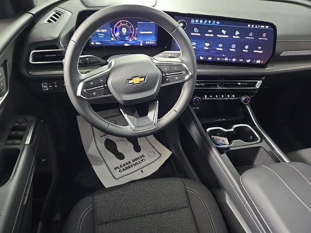 new 2025 Chevrolet Traverse car, priced at $42,545