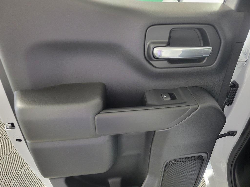 new 2025 Chevrolet Silverado 1500 car, priced at $43,820