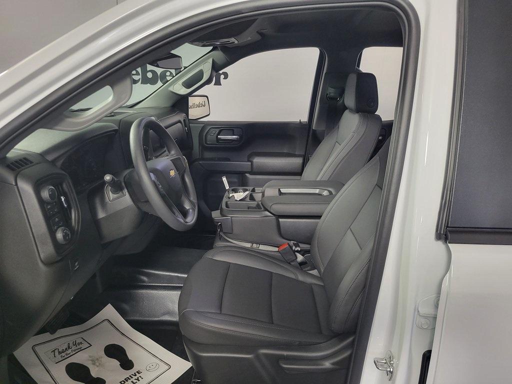 new 2025 Chevrolet Silverado 1500 car, priced at $43,820